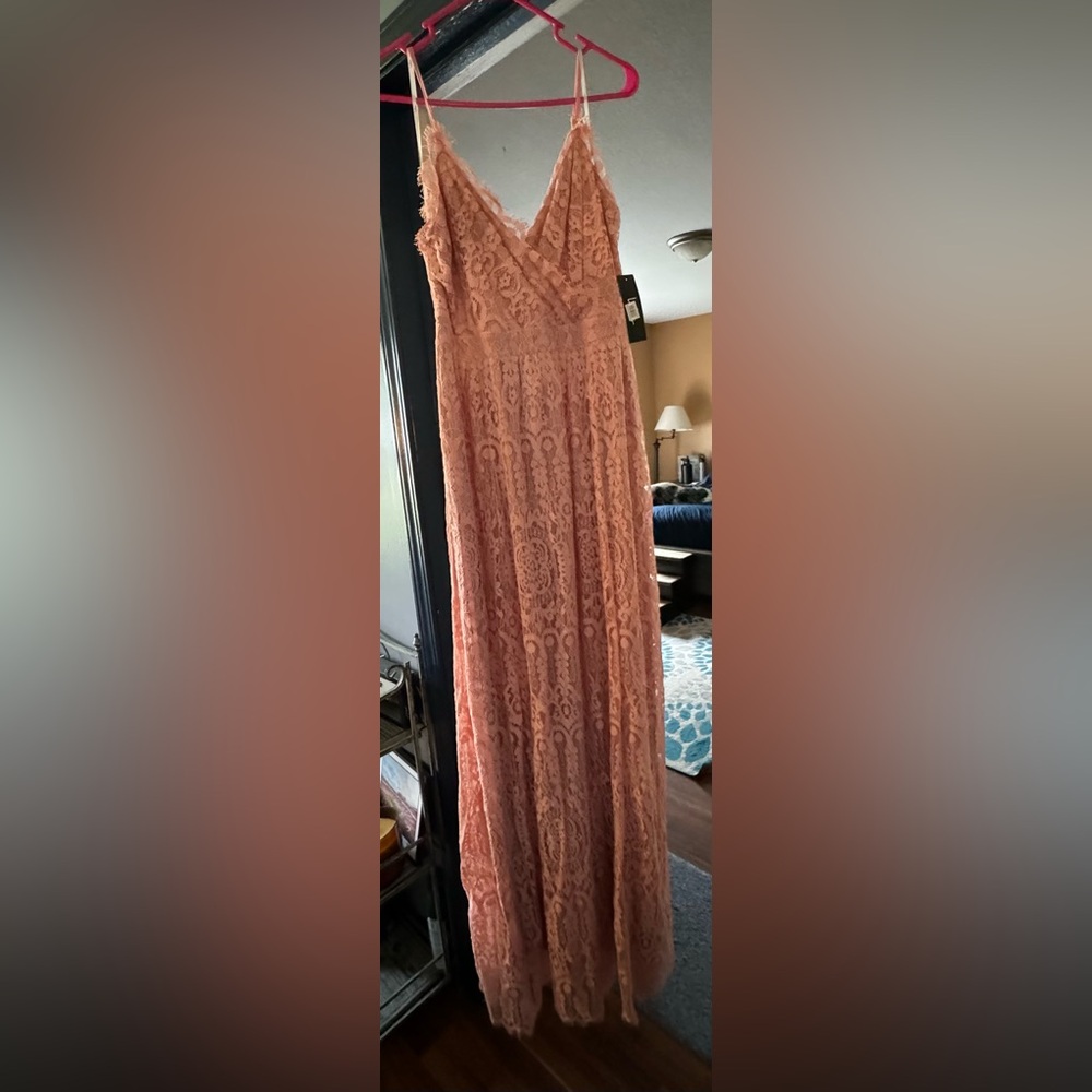 Lulu’s blush pink lace detail maxi dress